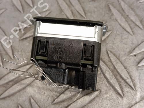 Used Right front window switch Right front window switch MERCEDES-BENZ GLK-CLASS (X204) 200 CDI (204.901) (143 hp) 28340042 28340042