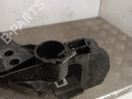 front-slam-panel-volvo-v40-hatchback-525-2012-2013-2014-2015-2016-2017-2018-2019-36385170 main image
