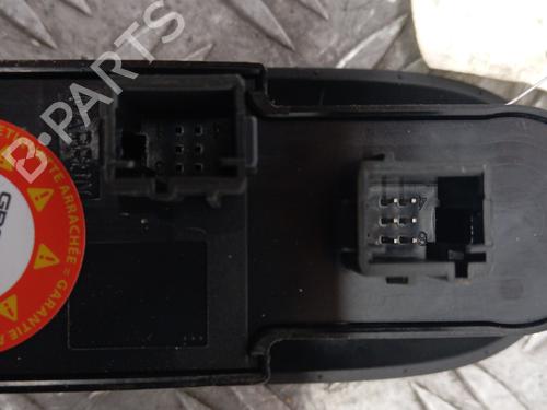 Left front window switch PEUGEOT 5008 (0U_, 0E_) 1.6 BlueHDi 120 | BP28381614I27
