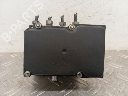 Used ABS pump RENAULT CLIO III Grandtour (KR0/1_) 1.2 16V (KR0P) (101 hp) 28343562