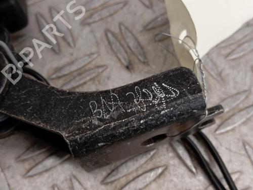 Used Seat buckle Seat buckle PEUGEOT 308 SW II (LC_, LJ_, LR_, LX_, L4_) 1.6 BlueHDi 120 (120 hp) 30199611 30199611