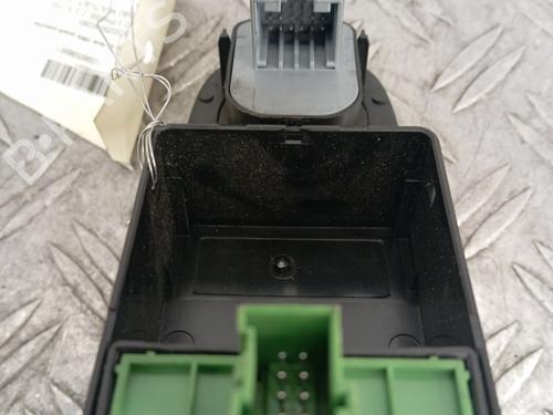 Left front window switch FIAT DUCATO Van (250_) 130 Multijet 2,3 D | BP28343750I27 