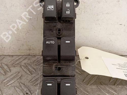 Used Left front window switch SUZUKI SX4 S-Cross (JY) 1.6 DDiS AllGrip (AKK 416D) (120 hp) 28343952
