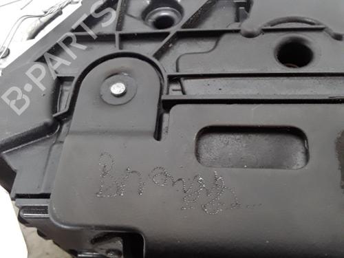 Front right lock VW POLO V (6R1, 6C1) 1.4 TDI | BP28338259C97