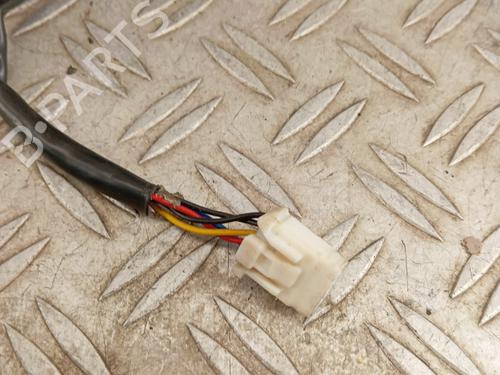 Right mirror TOYOTA AVENSIS Liftback (_T22_) 2.0 D-4D (CDT220_, CDT220R) | BP30181360C27 