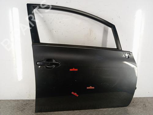 Used Right front door TOYOTA AURIS (_E15_) 1.4 D-4D (NDE150_, NDE150R) (90 hp) 30328446