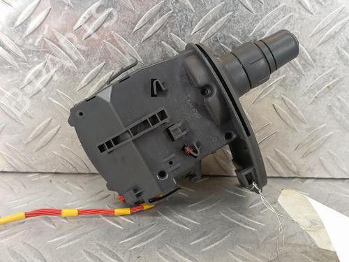 Used Switch Switch RENAULT CLIO III (BR0/1, CR0/1) 1.5 dCi (C/BR0G, C/BR1G) (68 hp) 40111059 40111059