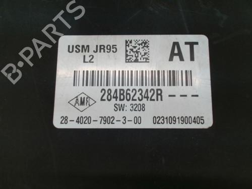 Used Fuse box RENAULT SCÉNIC III (JZ0/1_) 1.5 dCi (110 hp) 28342475