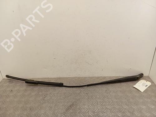 Used Front windshield wiper arm RENAULT CLIO III (BR0/1, CR0/1) 1.5 dCi (C/BR0G, C/BR1G) (68 hp) 28348589