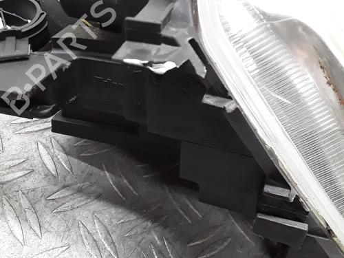 Right headlight RENAULT ESPACE III (JE0_) 2.0 16V (JE0N, JE0L, JE02) | BP28337796C29