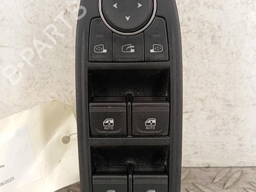 Used Left front window switch RENAULT CLIO V (B7_) 1.6 E-TECH 140 (B7MU) (140 hp) 28344104