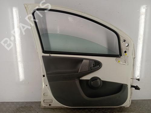 Left front door PEUGEOT 107 (PM_, PN_) 1.0 | BP28343801C2