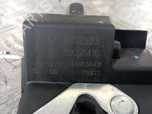 Used Tailgate lock Tailgate lock OPEL CORSA E (X15) 1.4 (08, 68) (90 hp) 31802105 31802105