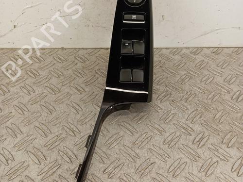 Used Left front window switch Left front window switch HYUNDAI ix20 (JC) 1.4 CRDi (78 hp) 33037632 33037632
