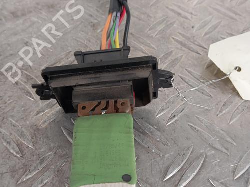Used Heater resistor RENAULT TWINGO II (CN0_) 1.2 (CN0D) (58 hp) 28345503