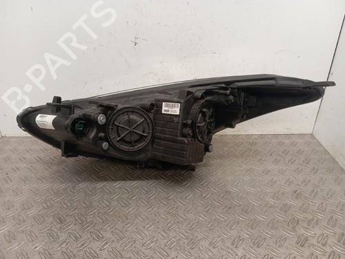 Right headlight HYUNDAI i30 (GD) 1.6 CRDi | BP28344515C29 
