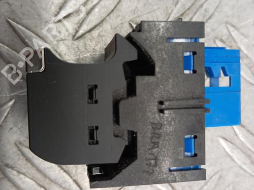 Switch PEUGEOT 2008 II (UD_, US_, UY_, UJ_, UR_, UC_) 1.2 PureTech 130 (USHNS, URHNS) | BP28347116I30 