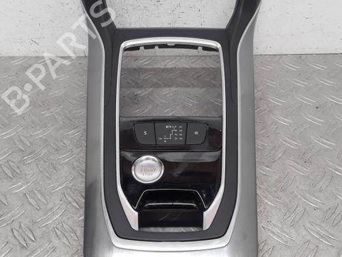 Middle console PEUGEOT 308 SW II (LC_, LJ_, LR_, LX_, L4_) 1.5 BlueHDi 100 96780049ZD