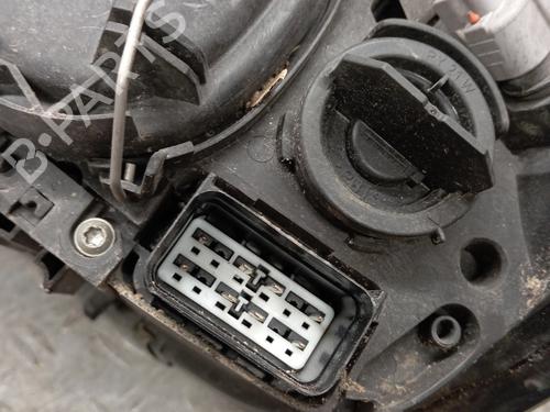 Right headlight VOLVO V50 (545) 1.6 D | BP28346071C29 