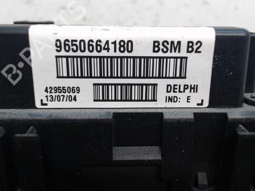 Sikringsdose PEUGEOT 307 SW (3H) 1.6 HDI 110 (109 hp) 28342349