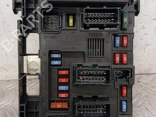 Zekeringkast CITROËN C5 I (DC_) 2.0 HDi (DCRHZB, DCRHZE) (109 hp) 28337995