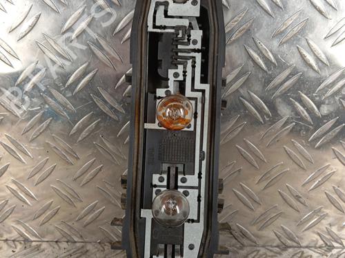 Used Lamp holder CITROËN C3 I (FC_, FN_) 1.4 i (73 hp) 31357459