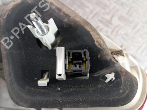 right-tailgate-light-peugeot-2008-i-cu_-2013-31977173 main image