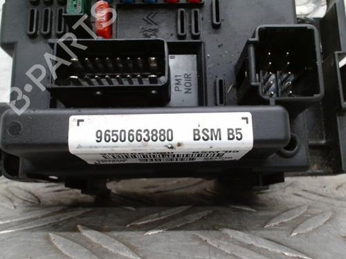 Sikringsdose PEUGEOT 206 Hatchback (2A/C) 1.6 HDi 110 (109 hp) 28342125