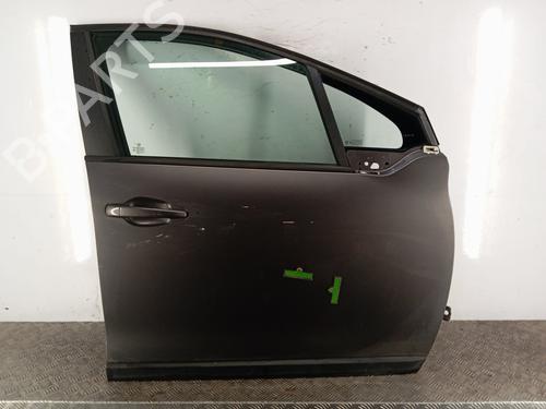 Dør høyre foran PEUGEOT 2008 I (CU_) 1.2 VTi (82 hp) 29940479