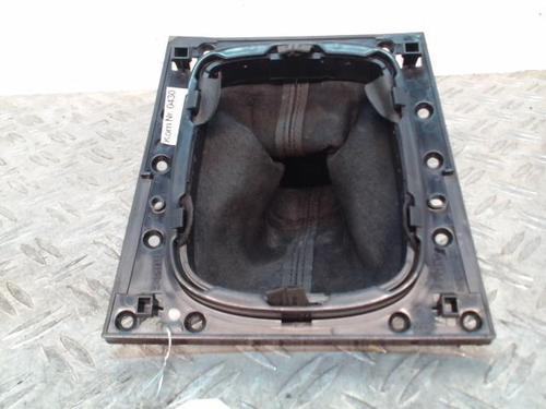 Used Gear lever AUDI A3 (8P1) 2.0 TDI 16V (140 hp) 28342219