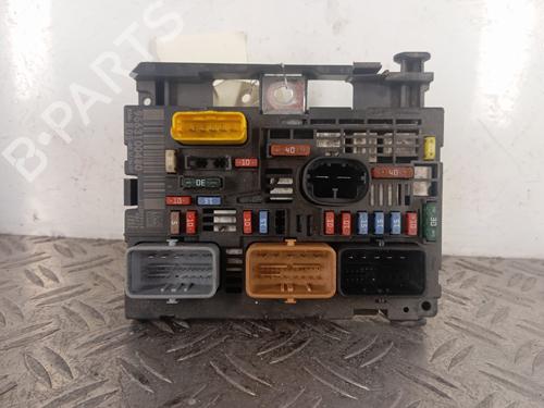 Used Fuse box PEUGEOT 308 I (4A_, 4C_) 1.6 HDi (109 hp) 29569253