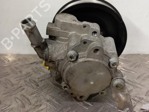 Used Steering pump Steering pump BMW X1 (E84) xDrive 18 d (143 hp) 28339498 28339498