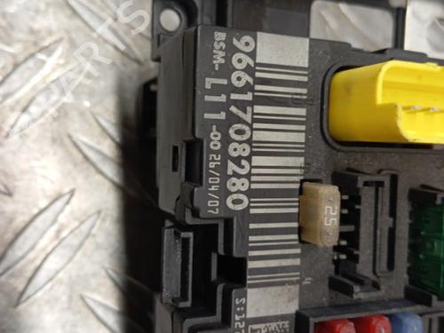 Fuse box PEUGEOT 307 Break (3E) 1.6 HDi 110 | BP28338426E1 