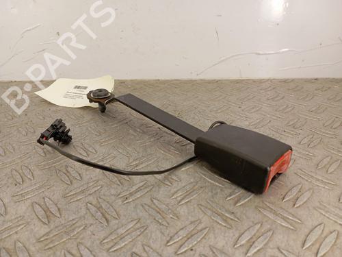 Used Seat buckle RENAULT CLIO III (BR0/1, CR0/1) 1.5 dCi (C/BR0G, C/BR1G) (68 hp) 30309480