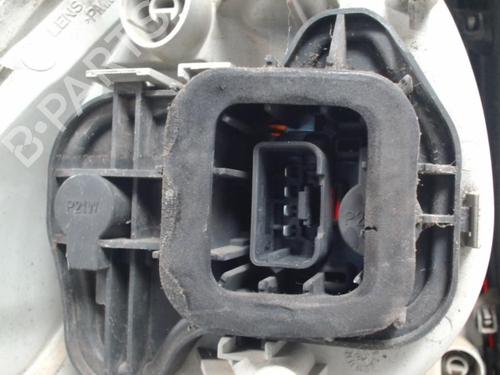 right-taillight-vw-golf-v-1k1-2003-2004-2005-2006-2007-2008-2009-2010-28342575 main image