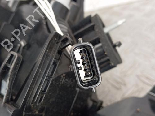 right-taillight-renault-clio-v-b7_-2019-40173593 main image