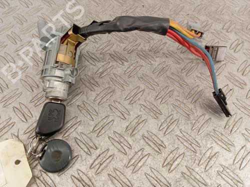Used Ignition barrel Ignition barrel PEUGEOT 406 (8B) 1.9 TD (90 hp) 33303996 33303996
