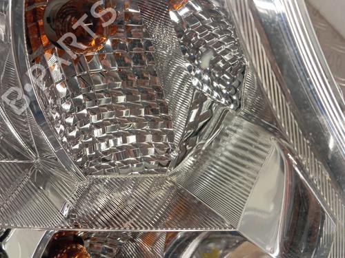 Right headlight TOYOTA YARIS (_P13_) 1.0 (KSP130_, KSP130) | BP28339816C29