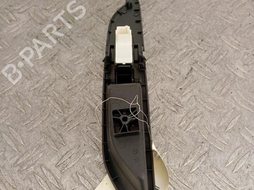 Right rear window switch PEUGEOT 5008 II (MC_, MJ_, MR_, M4_) 1.5 BlueHDi 130 (MCYHZJ, MCYHZR, MCYHZX) | BP28348314I28 