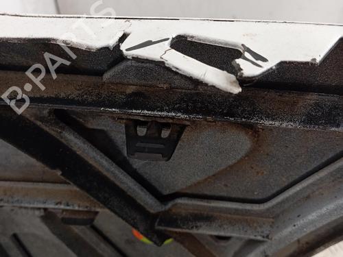 Used Front bumper Front bumper 37156107 37156107