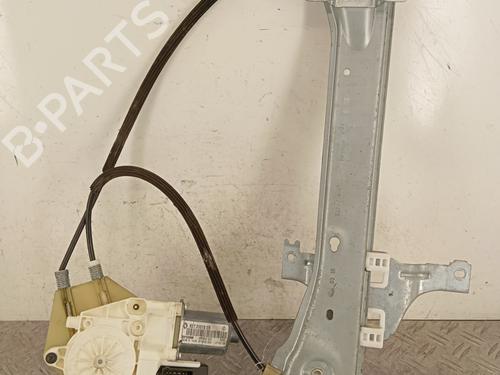 Rudehejsemekanisme venstre bagtil RENAULT MEGANE III Hatchback (BZ0/1_, B3_) 1.5 dCi (BZ09, BZ0D, BZ1W, BZ29, BZ14) (110 hp) 28341423