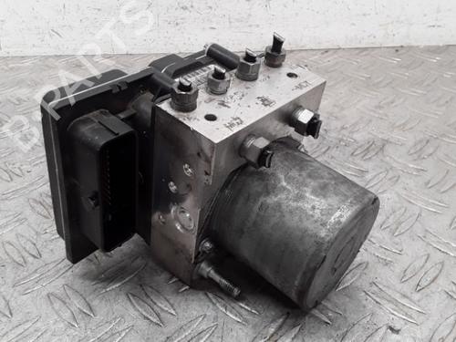 Used ABS pump PEUGEOT 5008 (0U_, 0E_) 1.6 HDi (110 hp) 28338170