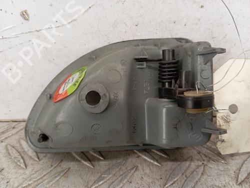 Used Front left interior door handle Front left interior door handle RENAULT TWINGO I (C06_) 1.2 16V (C060) (60 hp) 33709649 33709649