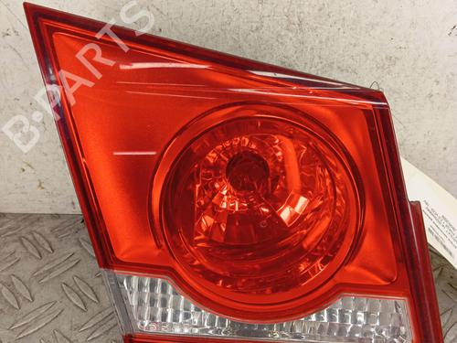 Used Left tailgate light CHEVROLET CRUZE (J300) 2.0 CDI (163 hp) 28345569