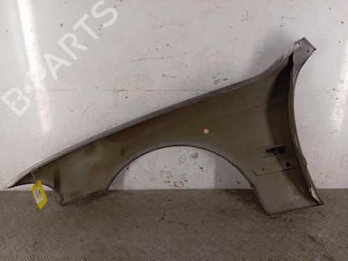 Guarda-lamas direito Guarda-lamas direito BMW 5 (E39) 535 i (235 hp) 36589448 36589448