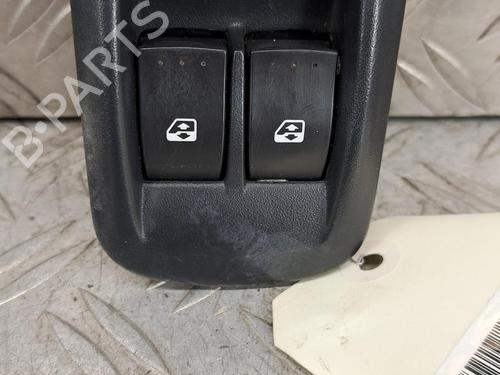 Left front window switch RENAULT TRAFIC II Van (FL) 2.0 dCi 90 (FL0H, FL00, FL01, FL0M, FL0P, FL0S) | BP37672570I27 - Image 5