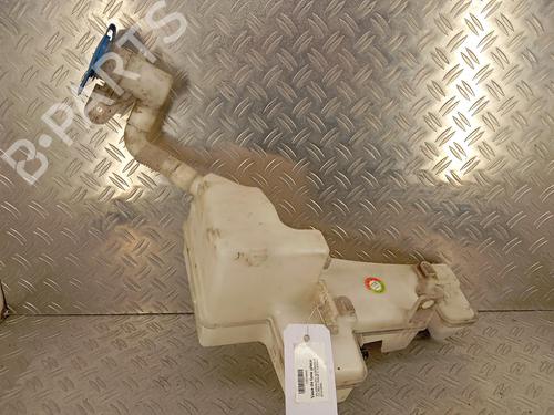 Used Windscreen washer tank Windscreen washer tank 38531022 38531022