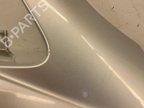 Used Right front fenders Right front fenders 38543196 38543196