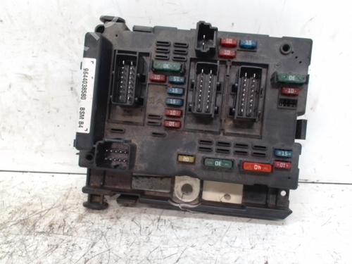 Sikringsdose PEUGEOT 206 Hatchback (2A/C) 1.4 i (75 hp) 28349342
