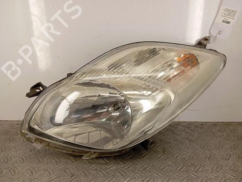 Used Left headlight TOYOTA YARIS (_P9_) 1.4 D-4D (NLP90_, NLP90R) (90 hp) 28962997